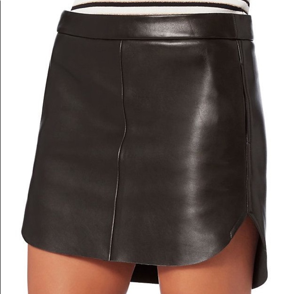 NWT Michelle Mason Rounded Leather Mini Skirt
